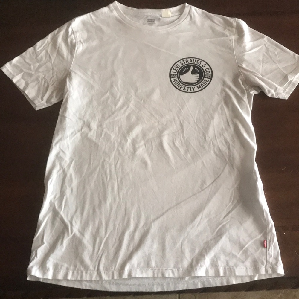 Levis shirts size medium